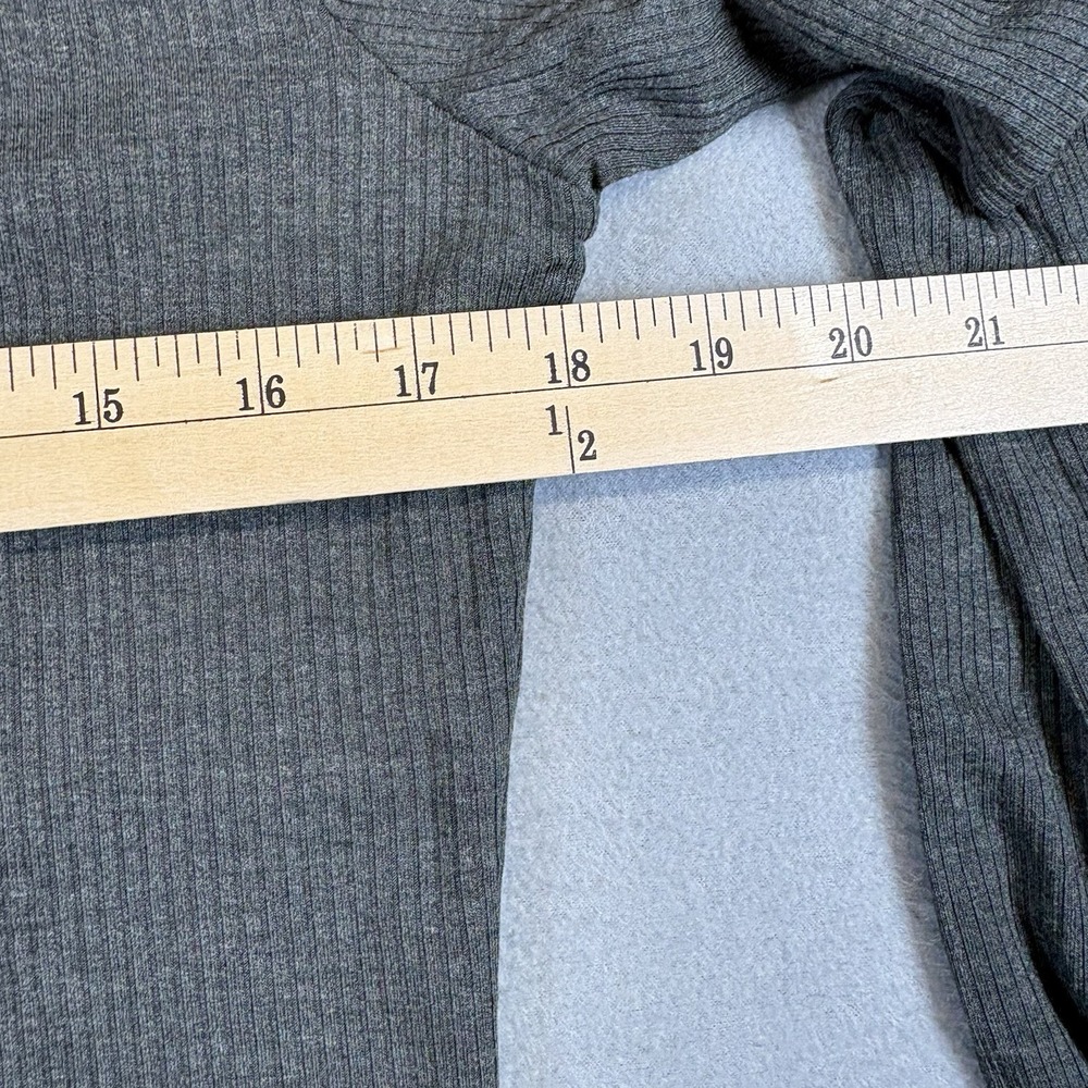 Cuddl Duds Stretch Rib Long Sleeve Henley Women's Medium Gray Warm Layer NWT - Picture 5 of 8